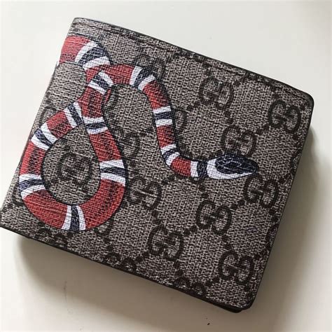 gucci wallet made in italy fake|real Gucci men's wallet.